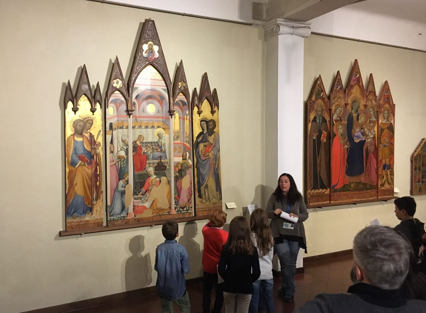 ‘A Piccoli Passi’: baby esploratori alla scoperta dei dipinti della Pinacoteca di Siena