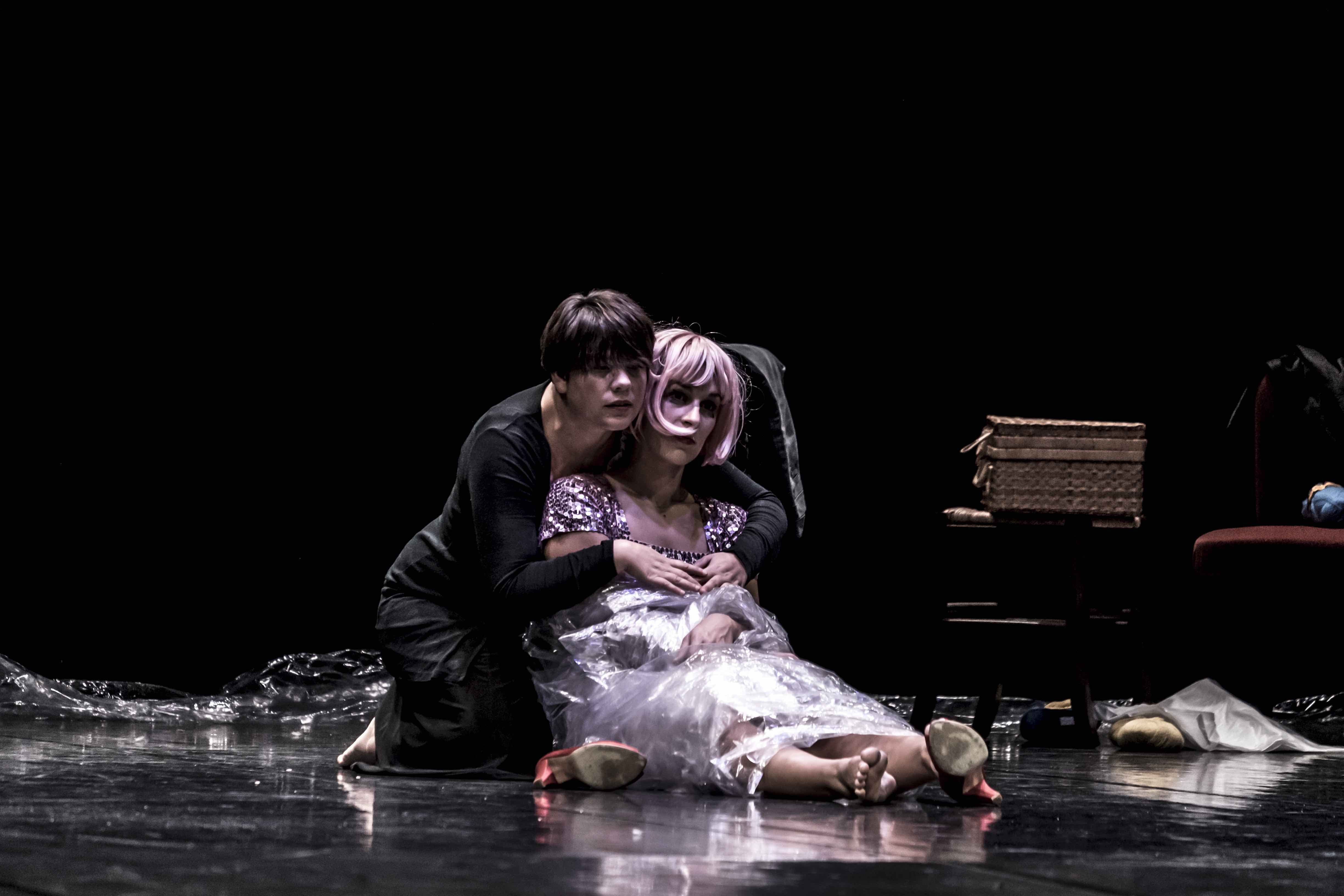 La compagnia Francesca Selva in scena al Teatro di Pomarace con “Mercy”