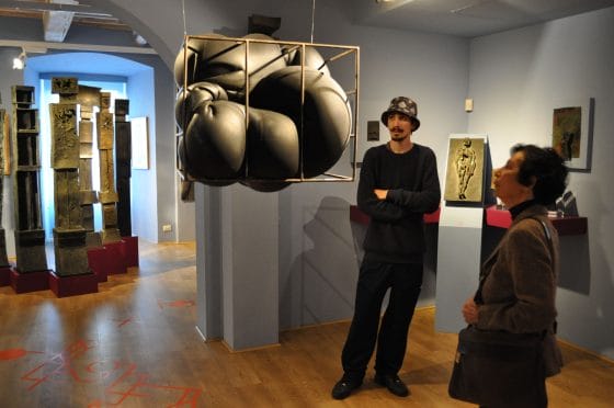 Tre giovani artisti si confrontano con la Collezione del museo del Cassero