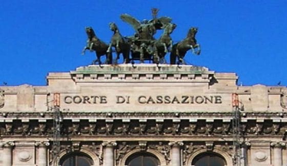 Bibbiano: Cassazione revoca domiciliari a sindaco Carletti