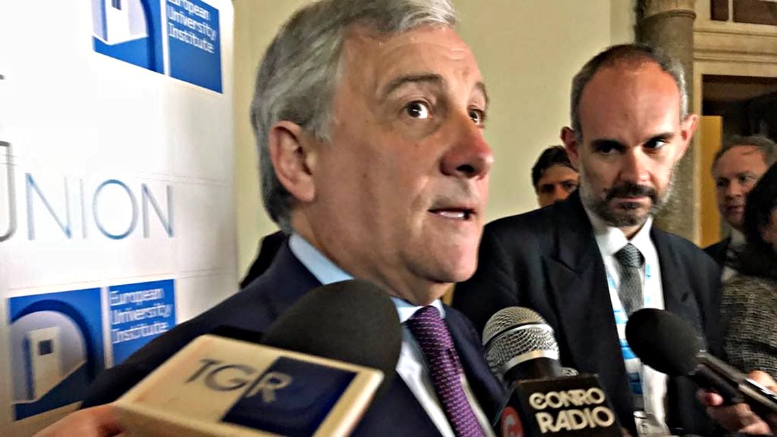 Manovra, Tajani: “Difficile aiutare governo se non tenta accordo”