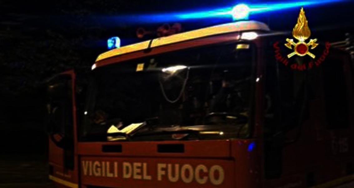Marina di Grosseto: fiamme in casa, salvati 5 cani