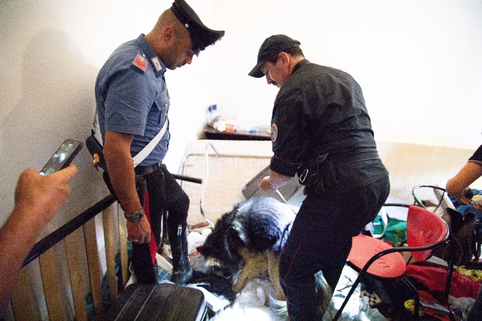 Vinci: carabinieri arrestano tutti gli ospiti di un centro di accoglienza