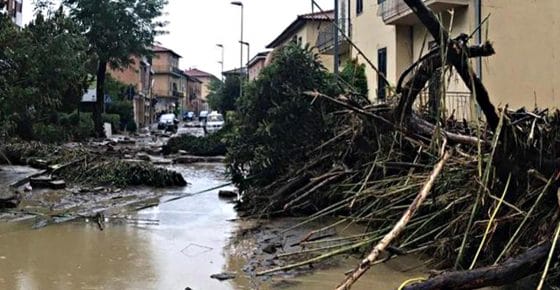 A Livorno come a L’Aquila,”brinderemo per alluvione”: nuovo arresto per ex coord. protezione civile