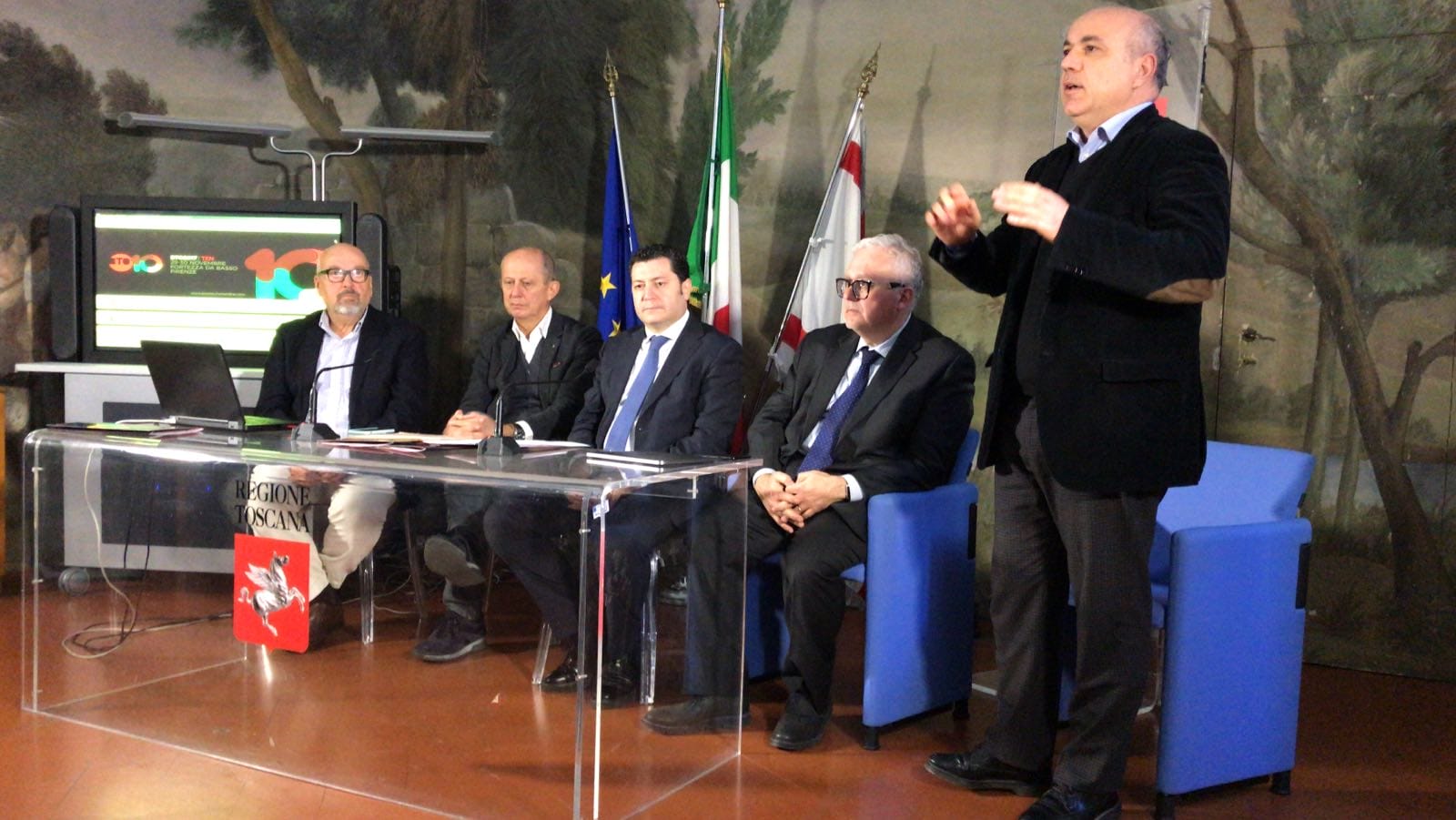 Morte Peruzzini: minuto di silenzio in commissione Toscana