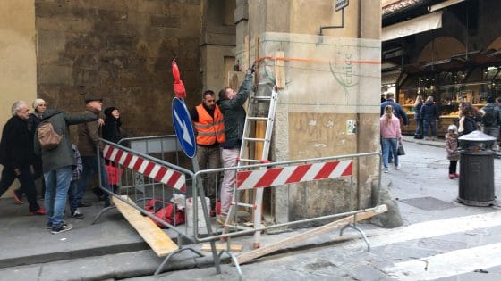 Colonna danneggiata, Giorgetti: “Area pedonale non avrebbe impedito presenza mezzi del trasporto merci”