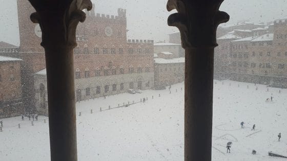 Maltempo: neve su Siena dalle prime ore dell’alba