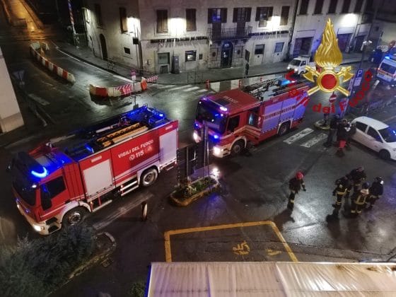 Incendi in appartamento nel Fiorentino, otto in ospedale tra cui un minore