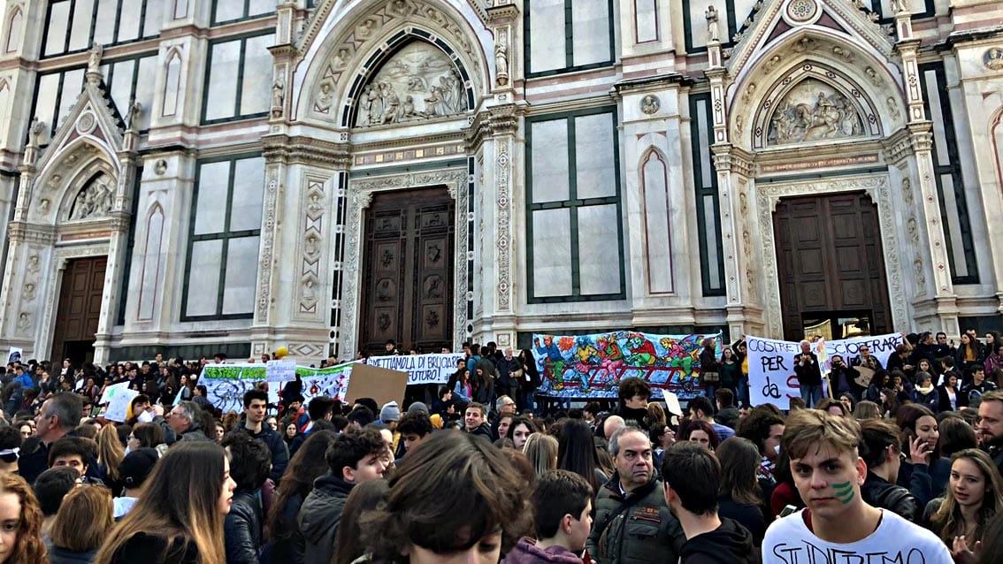 Lo sciopero per il clima del 15 marzo in p.zza Santa Croce a Firenze