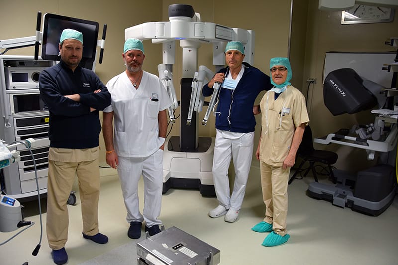 Chirurgia robotica: a Siena asportati in contemporanea 2 tumori