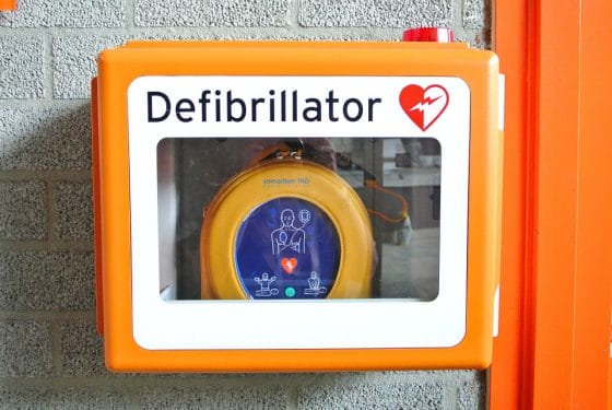 Scuola: 17 defibrillatori per istituti Firenze