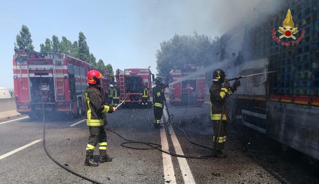 Incendio Fi-Pi-Li: chiuso tratto Montopoli-Pontedera