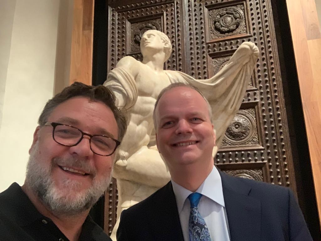 Firenze, Russell Crowe in visita agli Uffizi