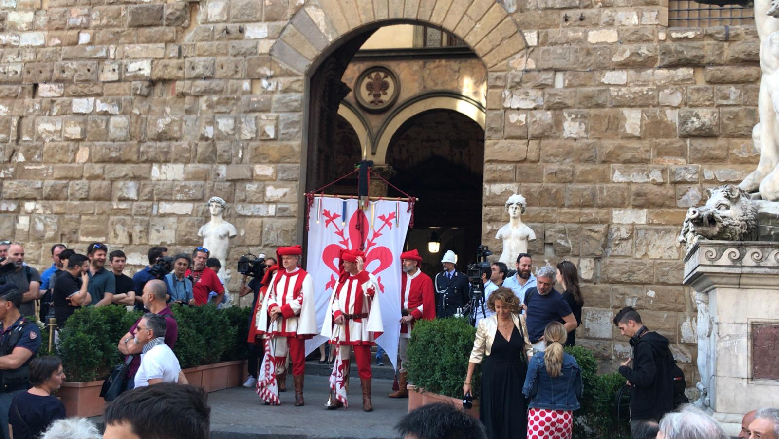 Zeffirelli: il giorno dei funerali e del lutto cittadino