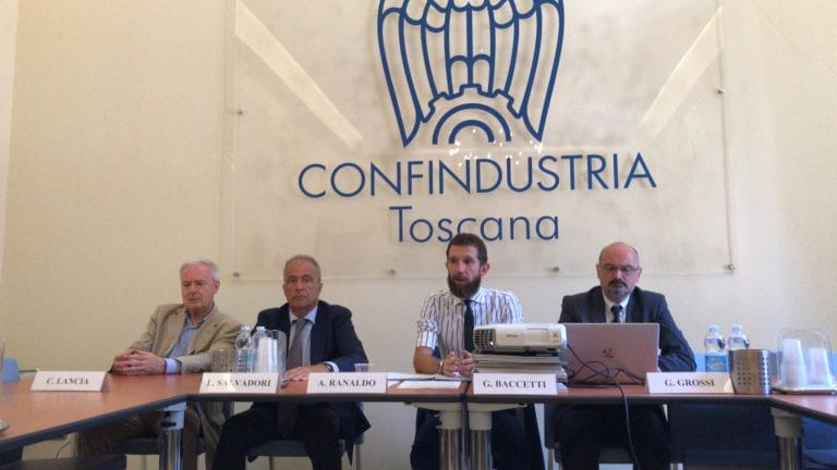 Regionali, nessun candidato presente al convegno, ira Confindustria Toscana