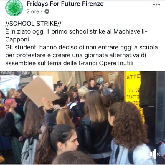 Friday for Future Firenze: studenti bloccano ingresso liceo, primo Schoolstrike 