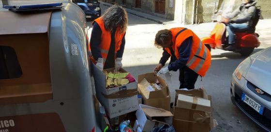 Covid-19: sul sito web di Alia Servizi Ambientali il nuovo form per richiedere  la consegna dei sacchi rossi
