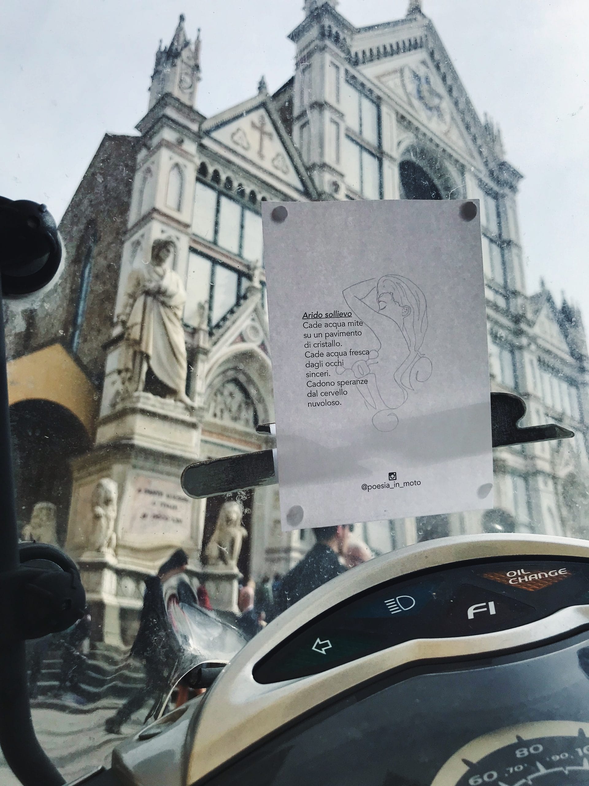 Poesia in Moto: un fiume di poesie che invade le strade di Firenze