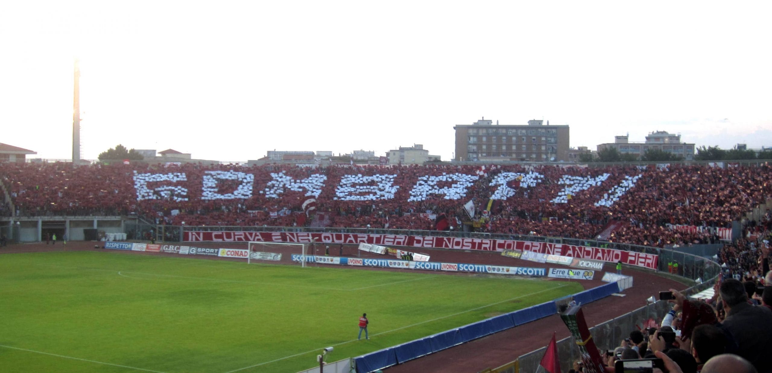 Calcio: si allungano tempi per cessione AS Livorno
