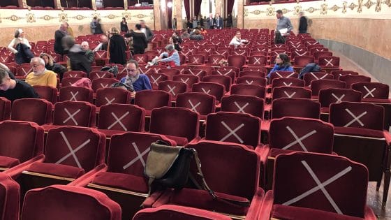 Teatri della Fondazione Teatro Toscana chiusi da oggi