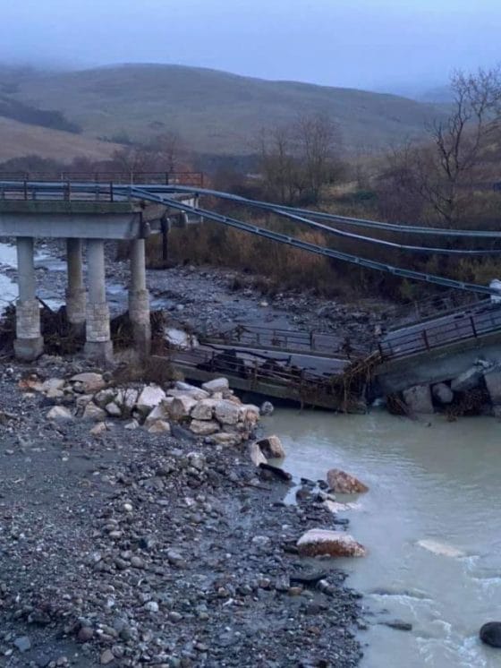 Crolla viadotto nel Senese chiuso dal 2014, nessun ferito 