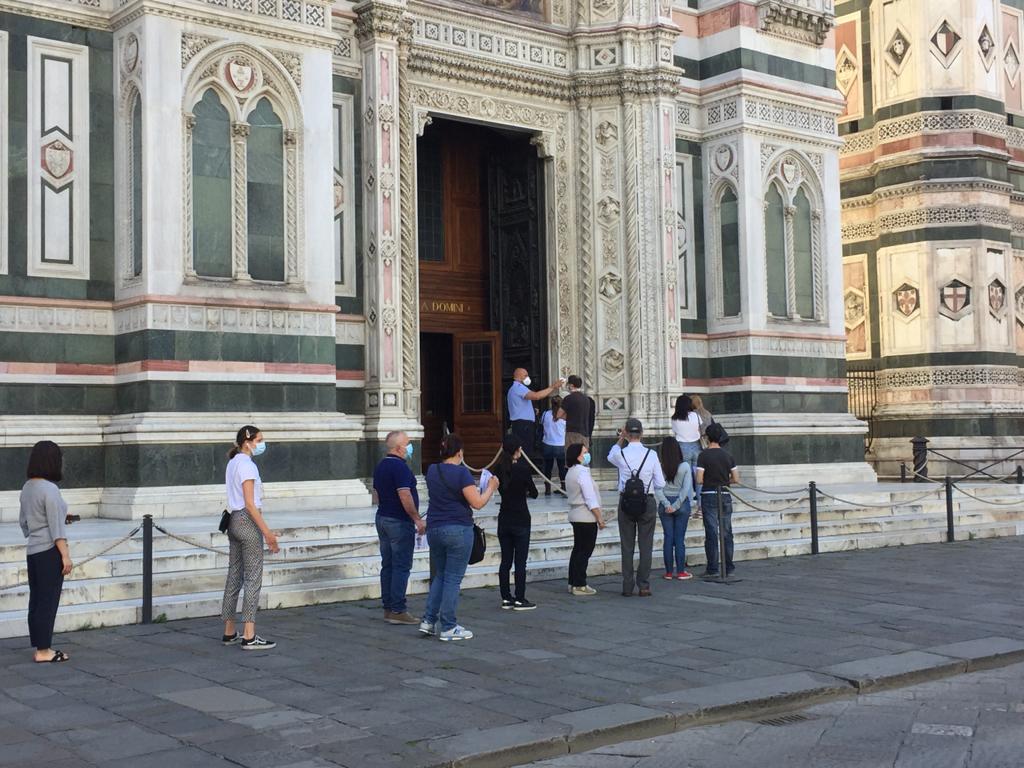 Turisti in fila al Duomo, i fiorentini tornano nei simboli della città