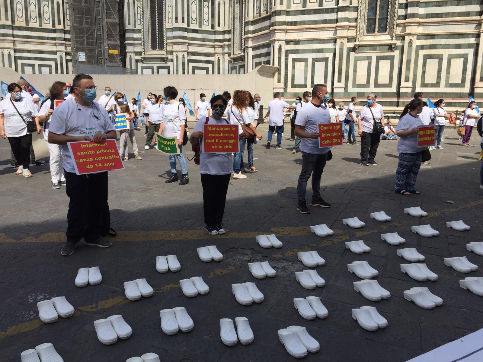 Flashmob infermieri a Firenze, Nursind “Ci chiamano eroi ma ci hanno dimenticati”