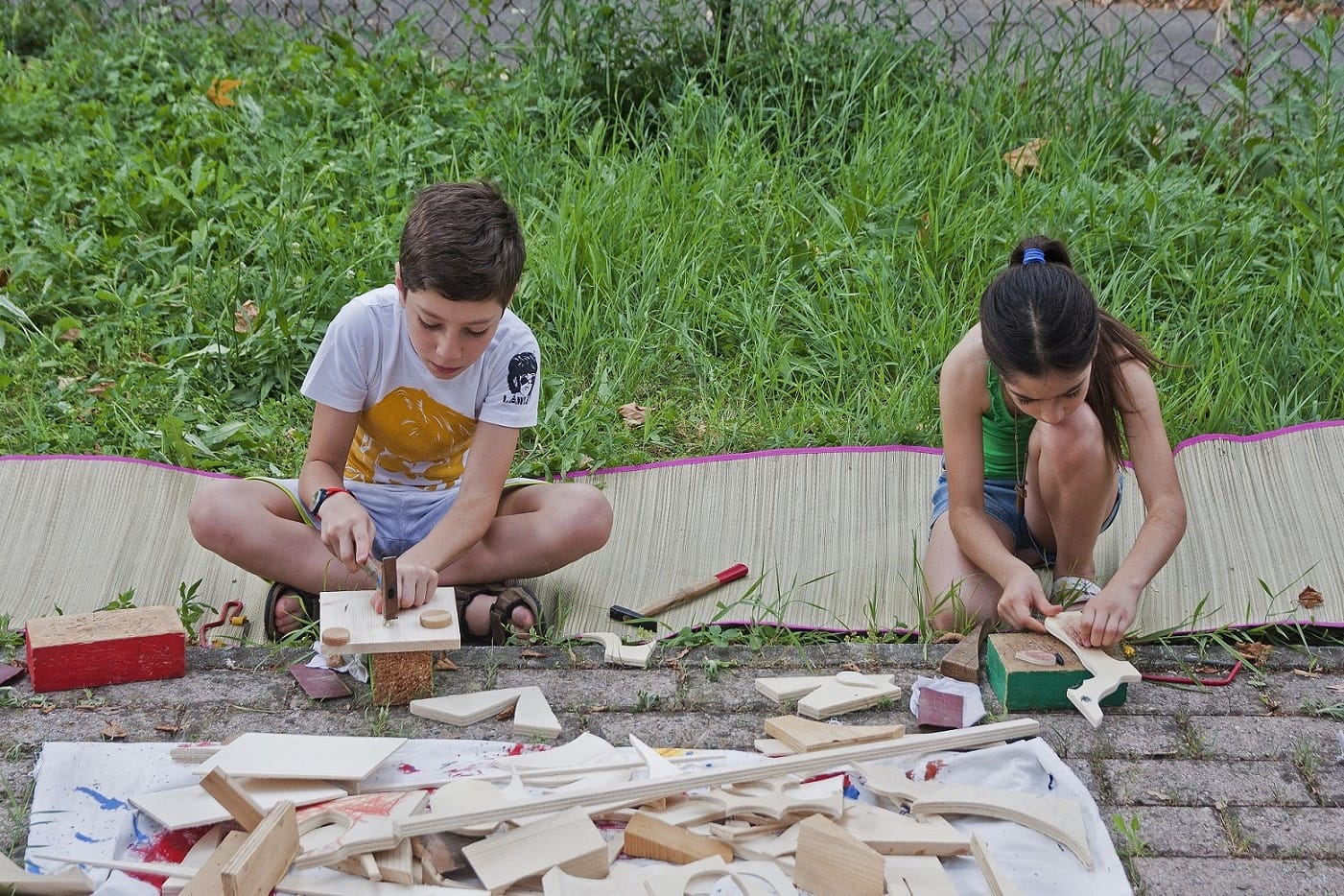 Firenze: laboratorio di costruzione con il legno e materiali vegetali presso “Grotta Cielo”