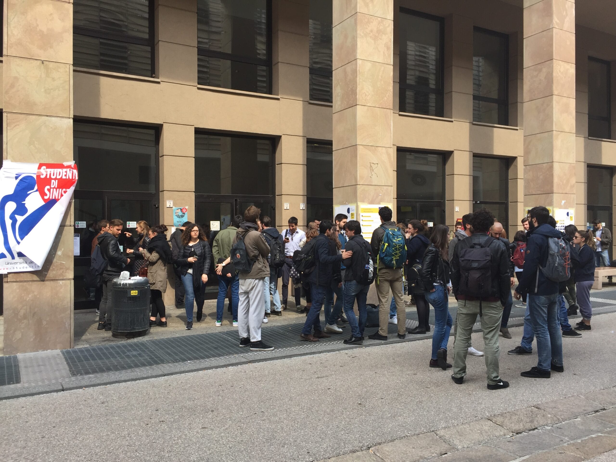 Unifi: studenti protestano per riduzioni sessioni esame e stress