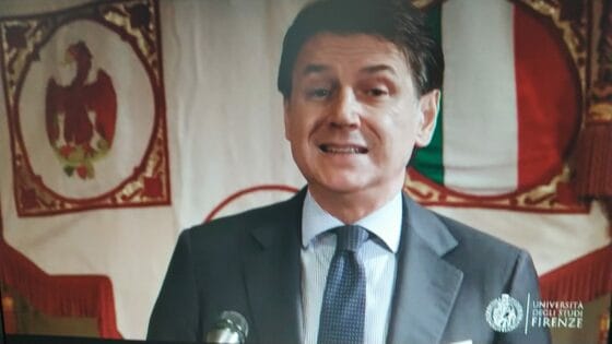 L’ex premier Conte torna in cattedra a Firenze con una lezione in streaming