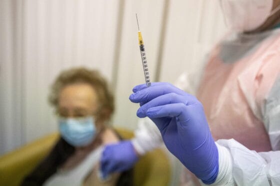 🎧 Covid, Geddes da Filicaia: “Usare centri vaccinali anche per gli over 80”