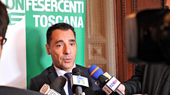 Confesercenti: Toscana,a rischio 3400 pubblici esercizi e 1000 negozi