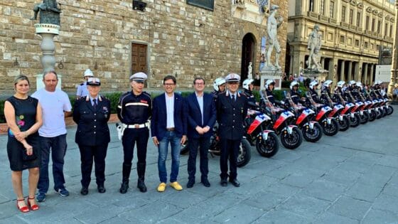 🎧 Nuove moto alla Polizia Municipale di Firenze