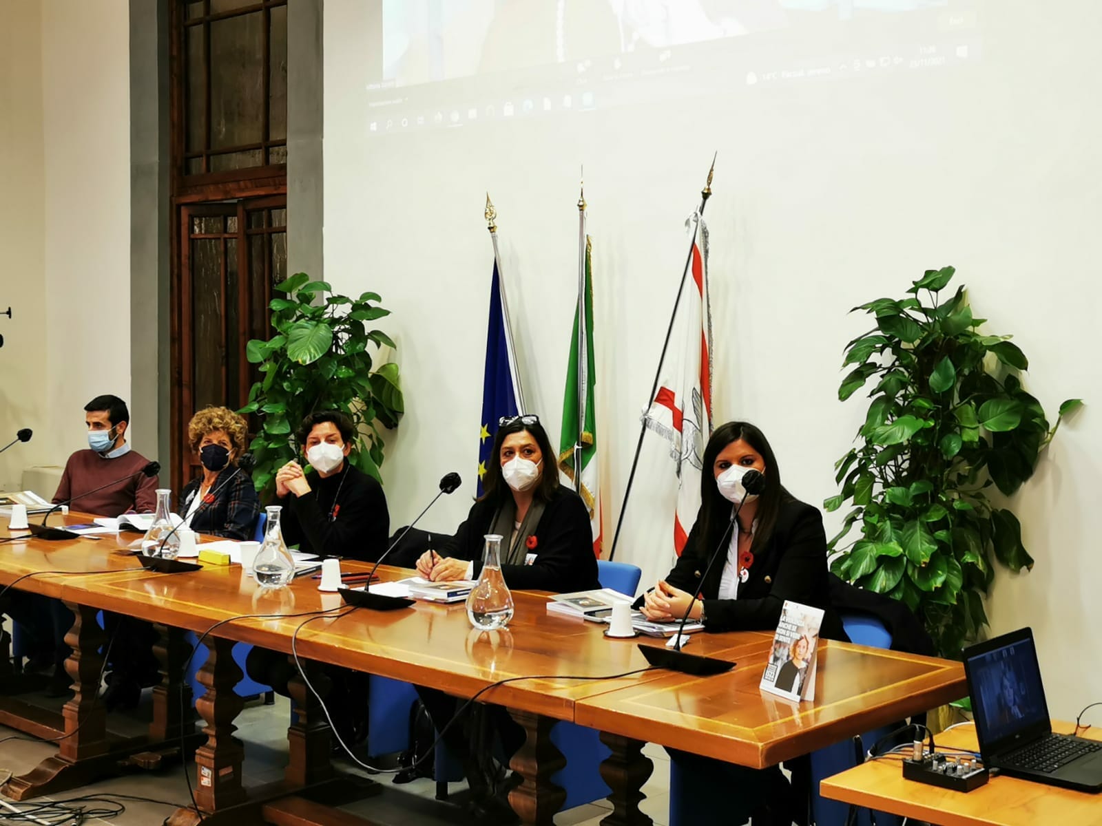 Violenza di genere in Toscana, 121 femminicidi in 15 anni con 41 minori rimasti orfani