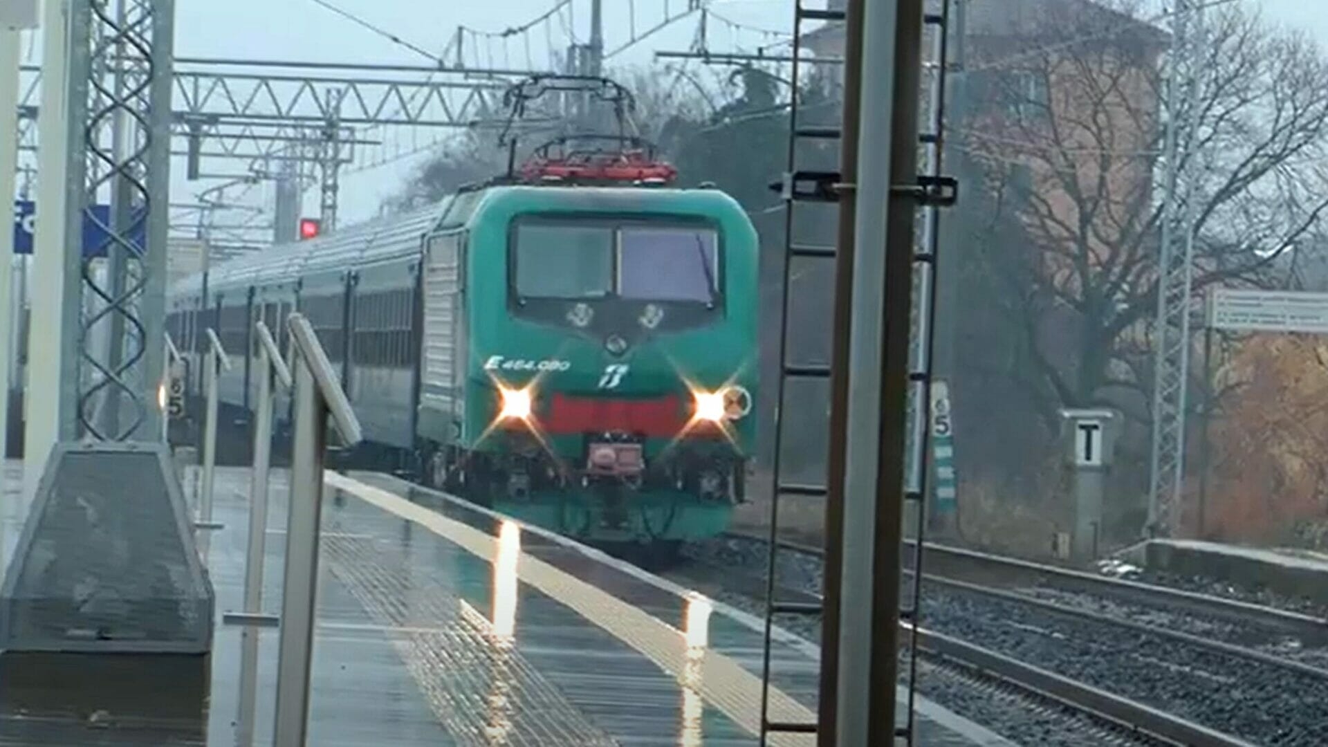 🎧 Ferrovie, l’attacco di Fratelli d’Italia: “La Regione deve intervenire”